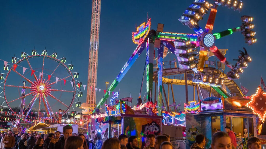 Frankfurter Dippemess feria tradicional con atracciones en Frankfurt