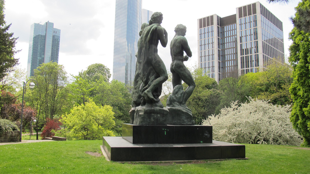 Parques y naturaleza en Frankfurt con vistas al skyline